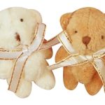 Chaveiro Urso Laço Dourado