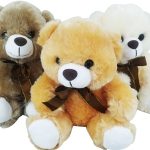 51146 – Urso Pequeno Laço Marrom 20cm